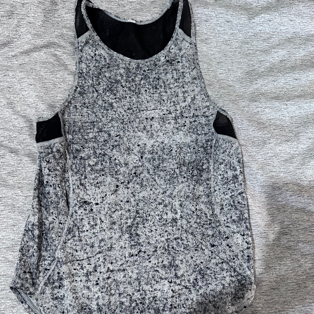 Lululemon tank top